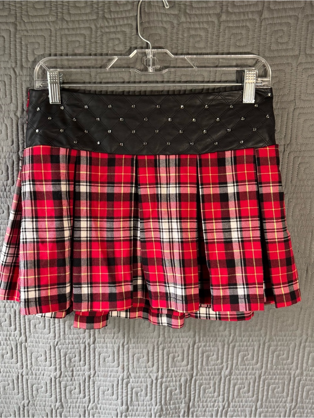 Justice Girls Plaid Pleated Skort Skirt Size 18 Red Black Studded Faux Leather